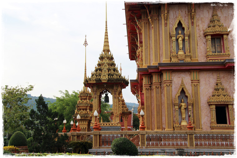 Не пляжный Пхукет: Храм Wat Chalong