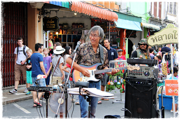 Не пляжный Пхукет: воскресная ярмарка в Phuket Town