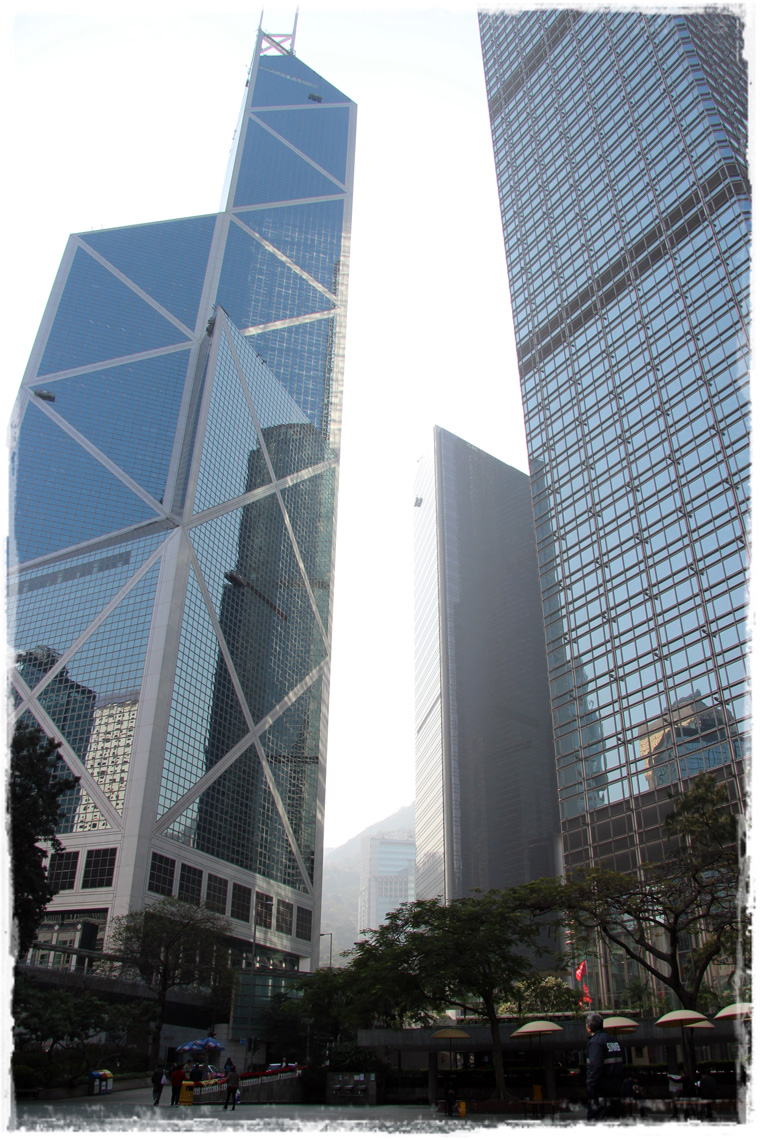 Гонконг. Вид на город с высоты и красоты Пика Виктории