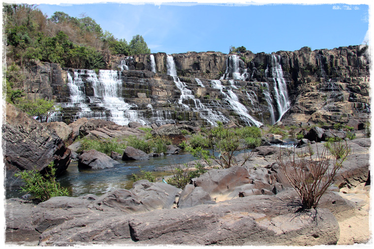 Далат. Pongour waterfall и купание там, где купаться запрещено