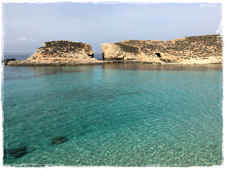 Мальта. Пляж Blue Lagoon и борьба за место под солнцем